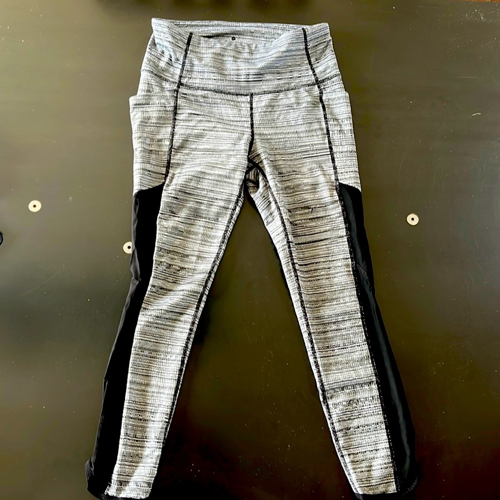 Athleta cropped leggings